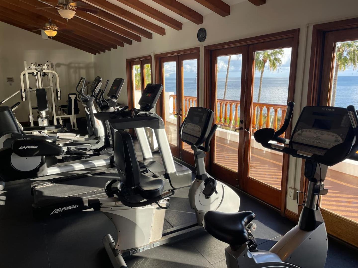 アバロンCatalina Island Getaway With 6 Seat Golf Cart Acアパートメント エクステリア 写真