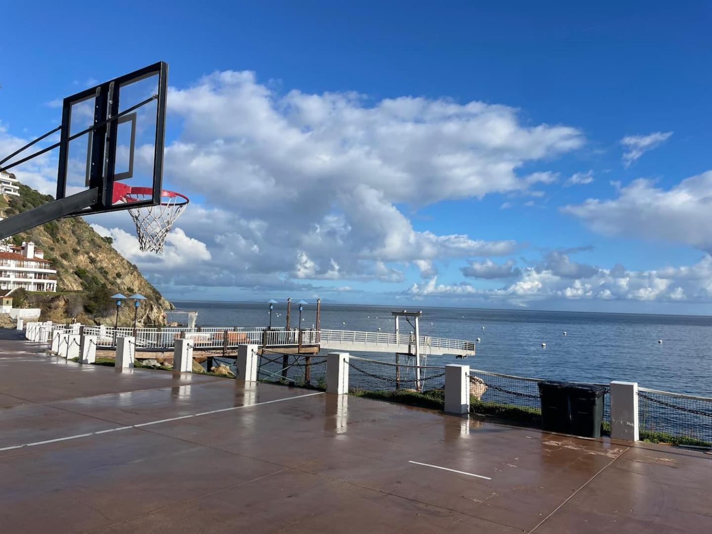 アバロンCatalina Island Getaway With 6 Seat Golf Cart Acアパートメント エクステリア 写真